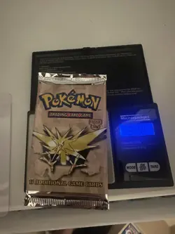 Vintage Pokemon Fossil Booster Pack Zapdos Art Sealed WOTC 1999 Unopened - Image 3