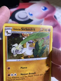 SWIRL Galarian Sirfetch'd Rebel Clash 095/192 Cosmos Holo HD Swirl Pokemon LP - Image 1