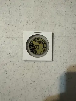 Pokemon TCG flip coin Cyndaquil gold non-holo Daybreak theme deck - Image 1