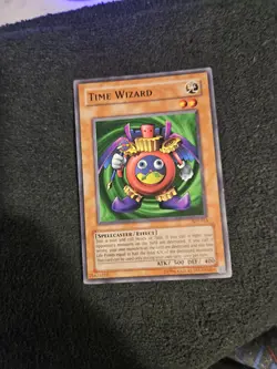Time Wizard - SDJ-015 - Common - Unlimited Edition LP YuGiOh! - Image 1