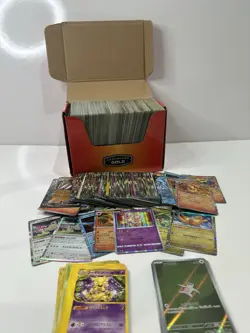 Pokemon Card Collection Lot - 1350+ CARDS - VINATGE, HOLOS, AR, EX, MORE. 636996769661 - Image 1