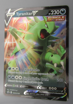 2021 POKEMON #SWSH109 TYRANITAR V FULL ART BLACK STAR PROMO CARD - Image 1