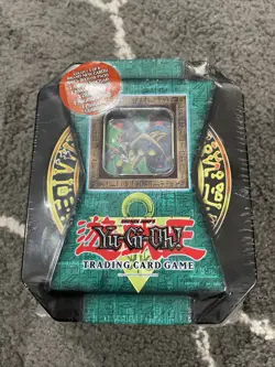 Yu-Gi-Oh 2004 Holiday Collector’s Tin NEW Sealed Insect Queen small tear on warp - Image 1