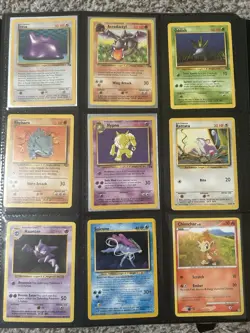 Pokemon TCG Vintage 90 card Binder Lot - Image 5