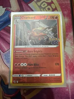 Charizard #10 - Pokemon GO - Holo Rare Reverse - NM - Image 1