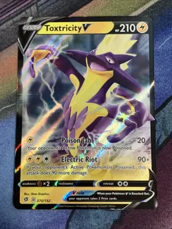 Pokemon TCG SWSH02 Rebel Clash 070/192: Toxtricity V - Image 1