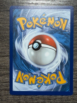 POKEMON FULL ART PIKACHU 005/025 RARE CELEBRATIONS 2021 LP + ARCEUS SLEEVE - Image 4