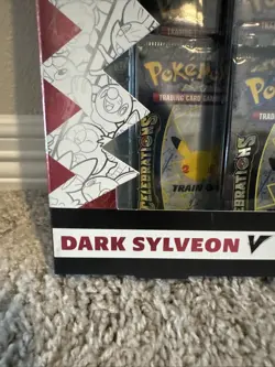 Pokemon TCG: 25th Anniversary Celebrations Collection Box Dark Sylveon V Booster 820650809392 - Image 3