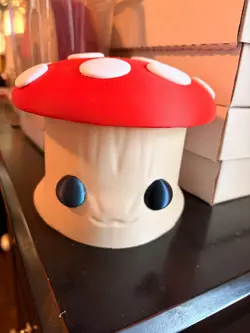 MTG Commander Deck Box 3D Printed, Holds 100 Sleeved Cards Mushroom With Storage - Image 1