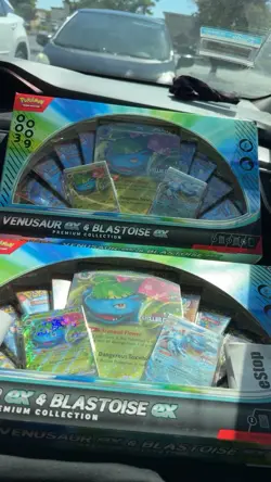 Pokemon TCG: Venusaur ex & Blastoise ex Premium Collection GameStop Exclusive - Image 1