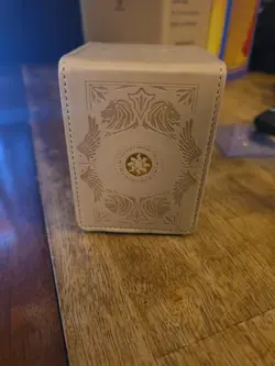 Ultra Pro Mana 7 Alcove Plains White Flip box Magic The Gathering Deck Box - Image 1