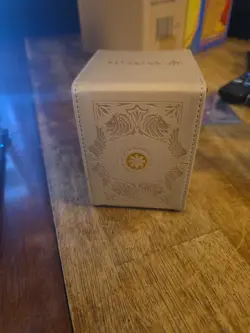 Ultra Pro Mana 7 Alcove Plains White Flip box Magic The Gathering Deck Box - Image 4