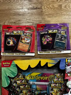 Pokemon TCG: Mega Evolution Ascended Heroes Deluxe Pin Collection + Larry&Erika - Image 4