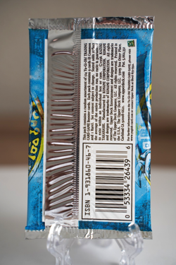 2002 Yugioh LOB Unlimited Legend of Blue Eyes White Dragon Booster Pack Konami - Image 2