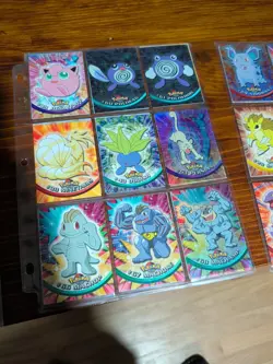 Pokemon TOPPS Card Lot - Image 4