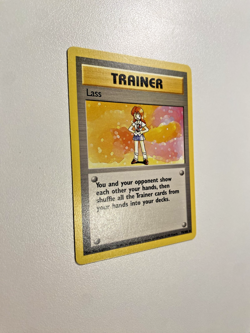 Lass 75/102 Base Set Regular LP+/NM - Pokemon Card - Image 2