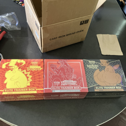 Pokemon TCG: Sword & Shield-Vivid Voltage Battle Styles And Shining Fates ETB 820650807688 - Image 1