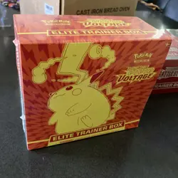 Pokemon TCG: Sword & Shield-Vivid Voltage Battle Styles And Shining Fates ETB 820650807688 - Image 2