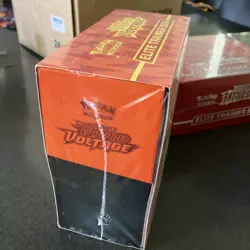 Pokemon TCG: Sword & Shield-Vivid Voltage Battle Styles And Shining Fates ETB 820650807688 - Image 3