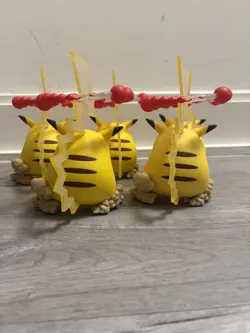 LOT OF 5 - Pikachu Gigantamax Premium Figure Toy Figurine Pokemon Celebrations - Image 2