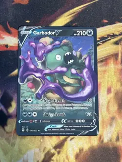 Garbodor V 100/203 Evolving Skies Ultra Rare Holo Pokemon Card NM - Image 1