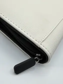 White 9-Pocket Zipper Card Binder, Holds 360 Cards, PU Leather, Side Load - Image 4
