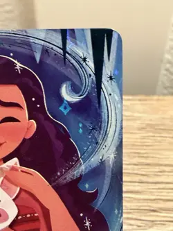 ~Disney Lorcana ICONIC Moana Curious Explorer 242/204 - Image 4