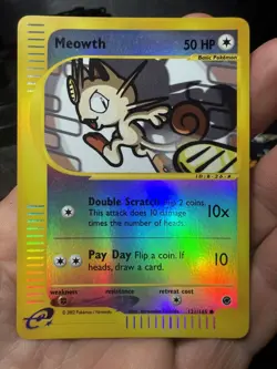Clean 🧼 Meowth 121/165 Expedition Base Set Reverse Holo Pokemon Card 2002 - Image 1