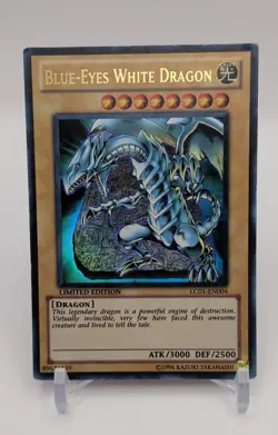 Yu-Gi-Oh! TCG Blue-Eyes White Dragon (25th Anniversary Edition) - Legendary... - Image 1