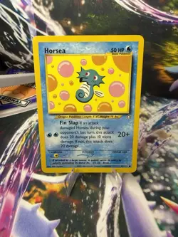 Horsea 62/111 Neo Genesis Common Pokemon TCG Vintage - Image 1