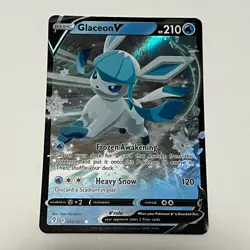 2021 Pokemon Glaceon V 040/203 Holo Evolving Skies - Image 1