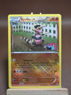 HP Krokorok 64/114 Pokemon League Reverse Holo Crosshatch Promo - Image 1