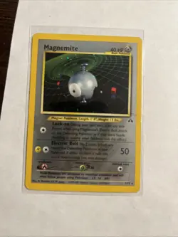 Pokemon TCG Magnemite Neo Discovery Holo Unlimited Rare Damaged - Image 1