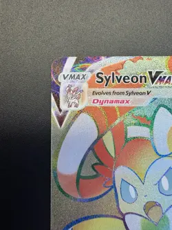 Sylveon VMax 211/203 Evolving Skies Pokemon Card - Image 2