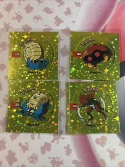 2001 Taps Gold Holo Kabutops Kabuto Omaster omanyte Pog Stickers Pokemon Non-TCG - Image 1