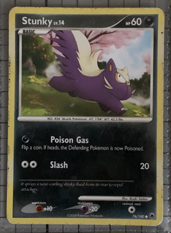 9 POKEMON TCG Cards Mix 2007, 2008 Combee, 2012, 2013 Minun, 2014, One HOLO - Image 4