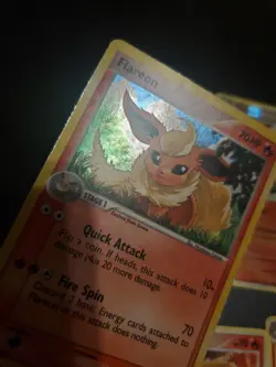 Pokemon TCG Flareon card lot of 5 - Holo and Non-Holos - Image 3