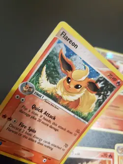 Pokemon TCG Flareon card lot of 5 - Holo and Non-Holos - Image 4