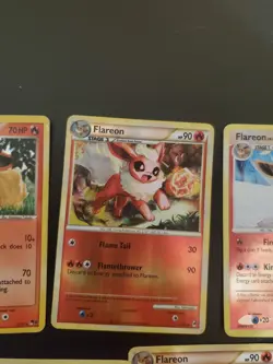 Pokemon TCG Flareon card lot of 5 - Holo and Non-Holos - Image 5