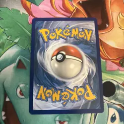 2020 Pokemon Charizard 25/185 Vivid Voltage Non Holo Rare NM - Image 2