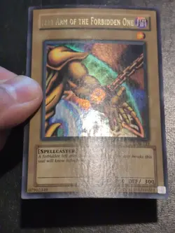 Yu-Gi-Oh LEFT ARM OF THE FORBIDDEN ONE LOB-123 WAVY VINTAGE 1996 COPYRIGHT MP - Image 3