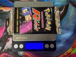 Pokemon 1999-2000, 1 Booster Pack TEAM ROCKET Factory Sealed Trade Cards - Image 3