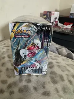 Pokemon Sword & Shield Silver Tempest Booster Box - 36 Cards - Image 4
