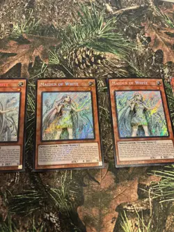 3x Maiden Of White | SDWD-EN041 | Secret Rare | FOIL BLEED | NM | YuGiOh! - Image 3