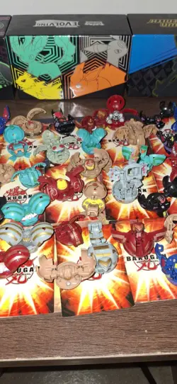 HUGE Bakugan Mixed Lot + Cards AS-IS - Image 5