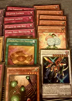 Yugioh 41 Card lot bundle exact as pictured. No idea what I have. No reserve - Image 3