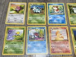 Lot of 24 Jungle Set Pokemon Cards - Image 2