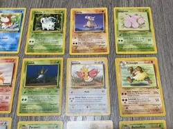 Lot of 24 Jungle Set Pokemon Cards - Image 3
