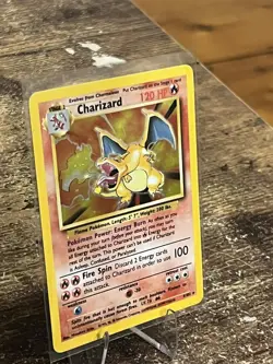 Pokemon TCG Charizard 4/102 Base Set Holo LP - Image 3