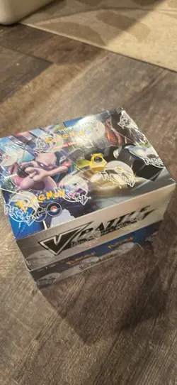 Pokemon Go V Battle Deck Box Sealed Display (8 Decks) Case Mewtwo & Melmetal V 820650850493 - Image 1